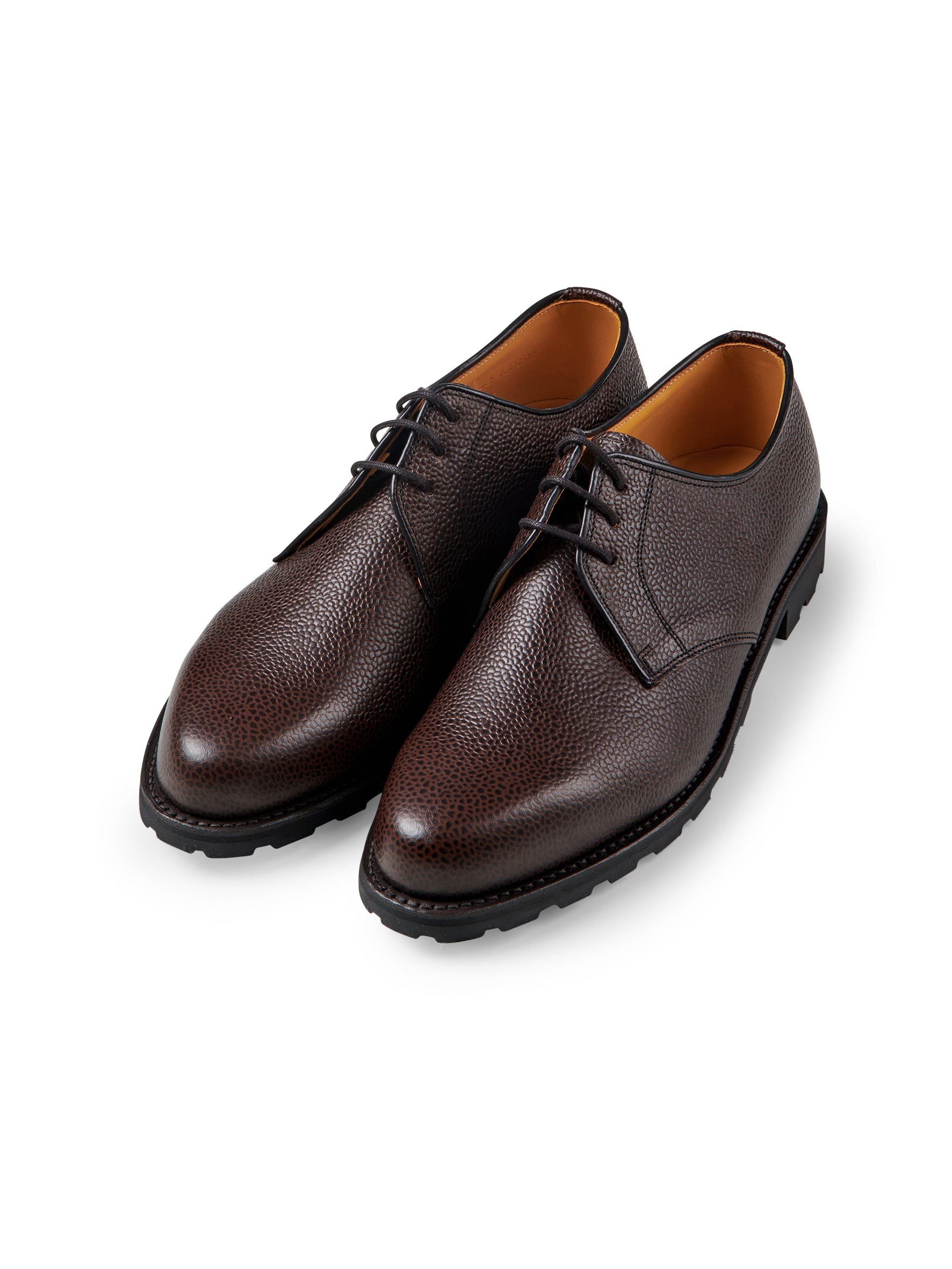 Chestnut-colored Scotchgrain Derby with profile sole